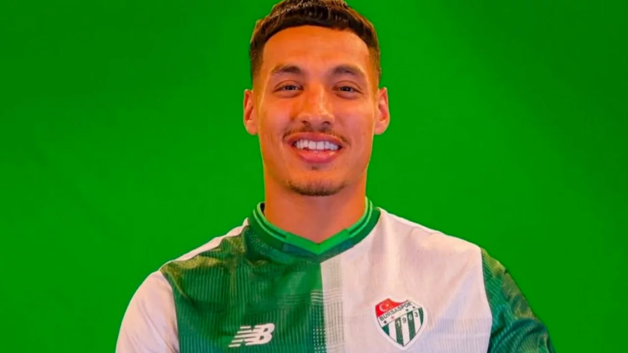 Bursaspor'da kötü haber! Sahalardan uzak kalacak...