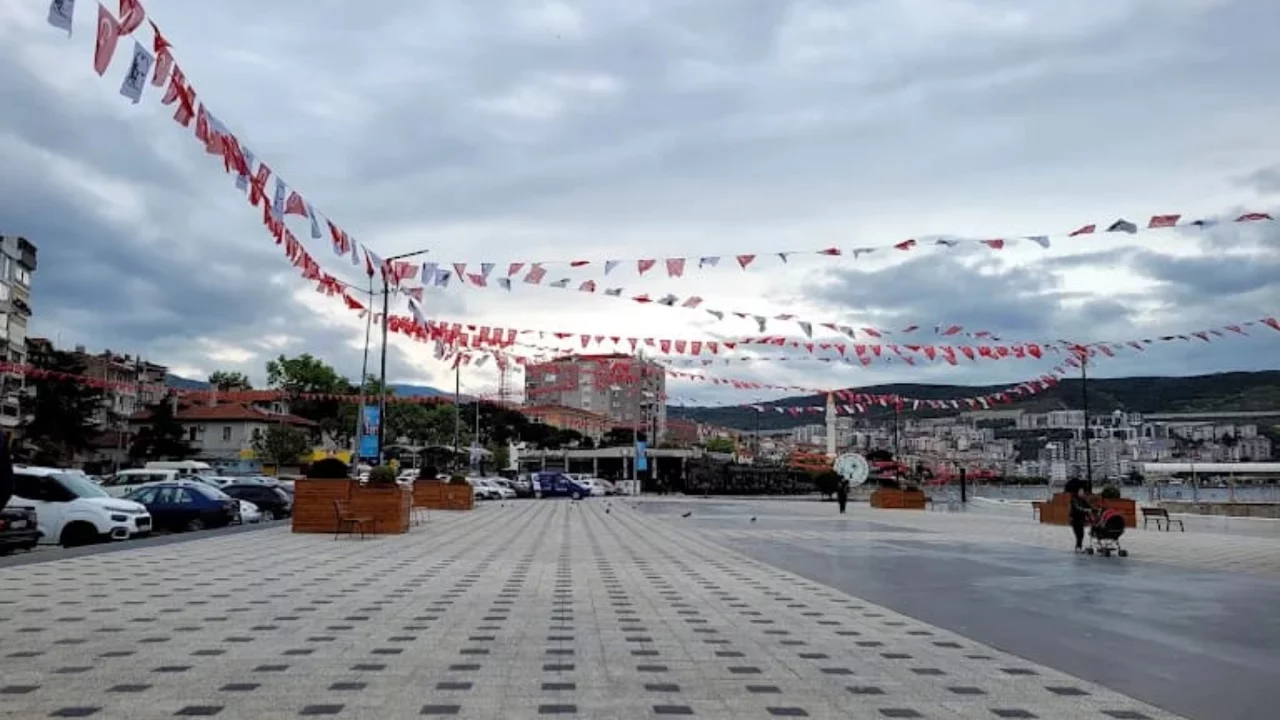 Bursa'da Filenin Sultanları heyecanı o il&ccedil;ede dev ekrana taşınıyor