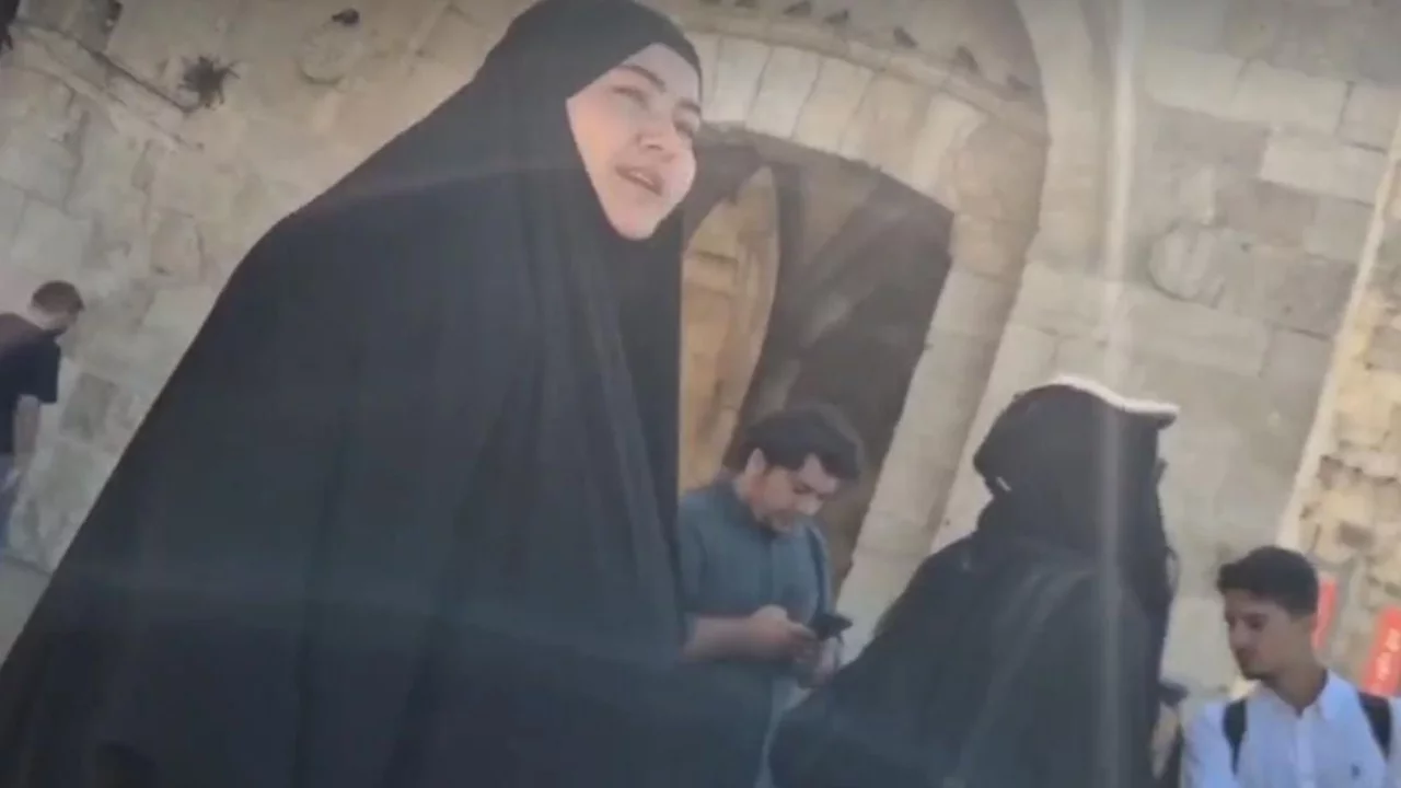 T&uuml;rklere sataşan İsraillinin aldığı cevap &uuml;lkesini ayağa kaldırdı!