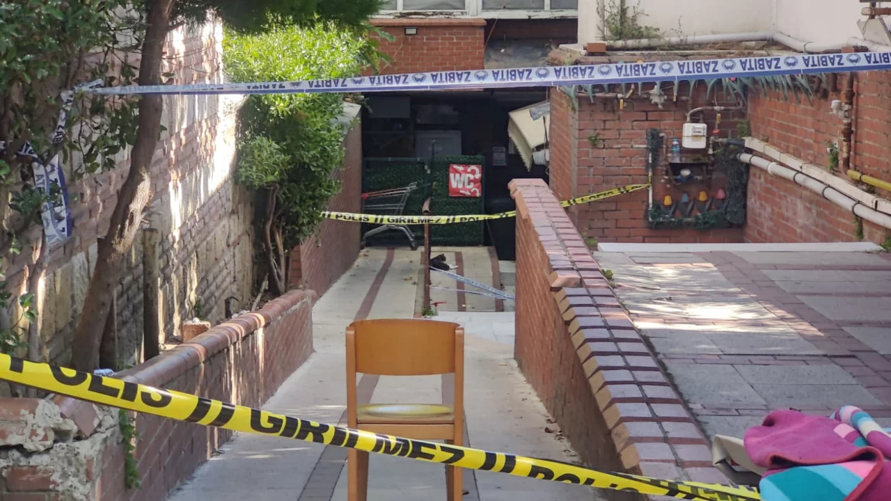 Eyüpsultan'da elektrik arızasına müdahale eden işçi hayatını kaybetti