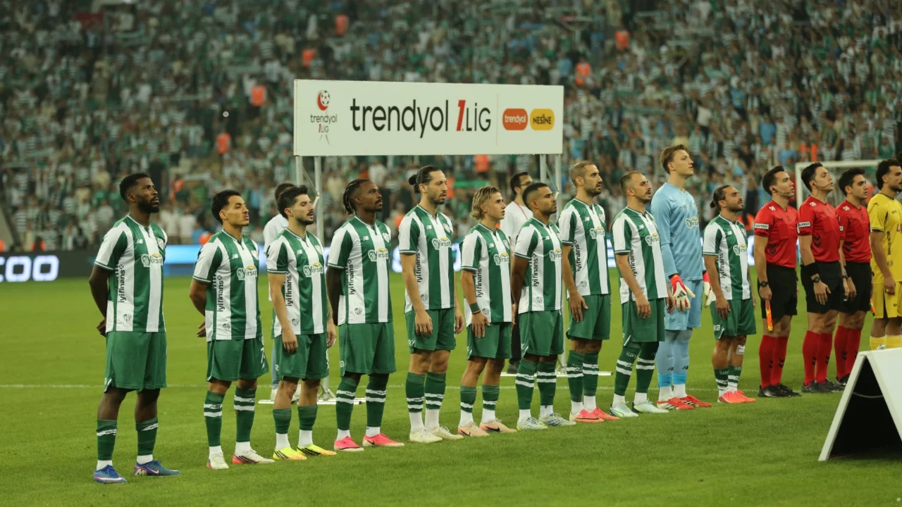 Bursaspor'un Manisa FK karşısındaki ilk 11'i belli oldu!