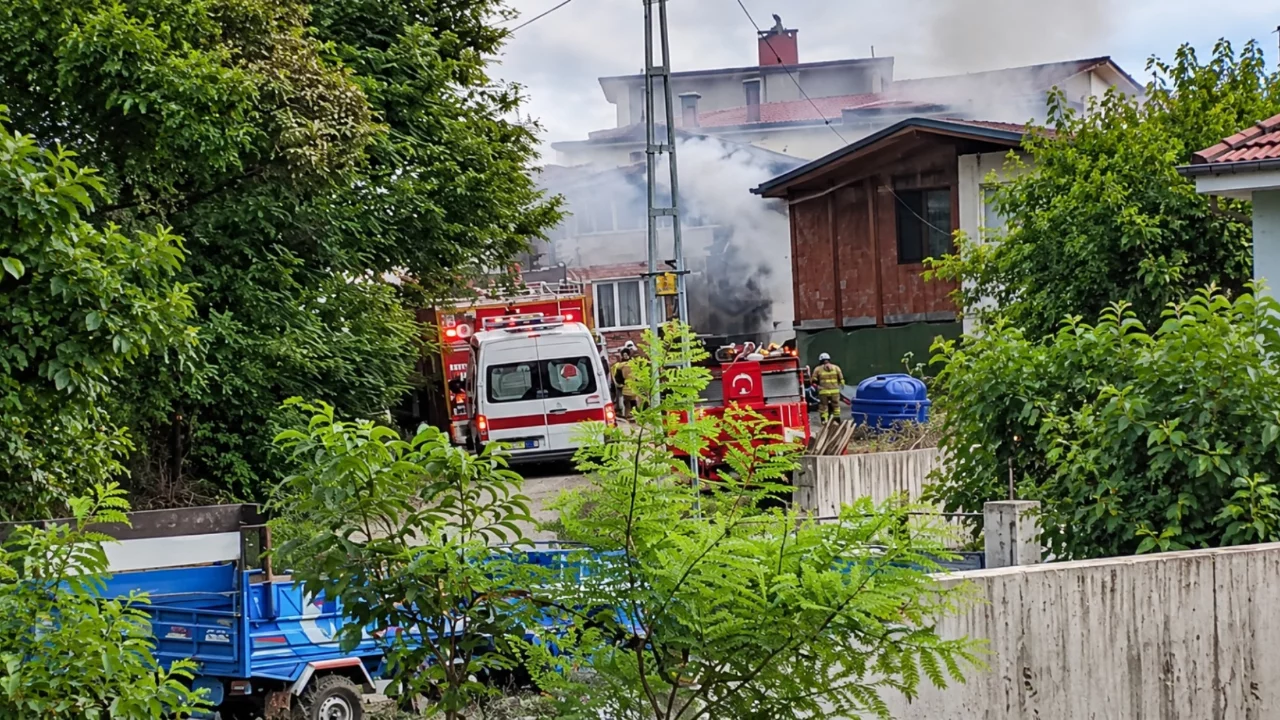 Samsun'da ev yangını: 50 yaşındaki kadın hayatını kaybetti