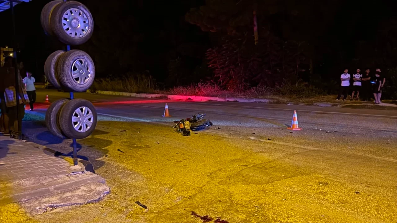 Osmaniye'de feci kaza: Motosiklet s&uuml;r&uuml;c&uuml;s&uuml; yaşamını yitirdi