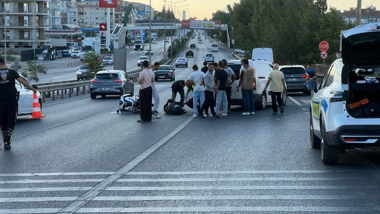 Bursa'da feci kaza! Sürücü yola savruldu