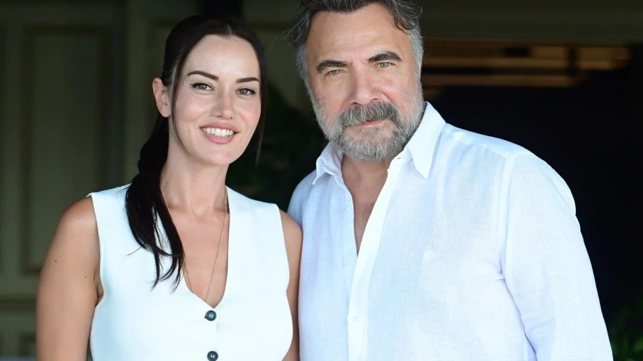 Fahriye Evcen setlere geri dönüyor! Hamal ekibi ilk kez aynı masada buluştu