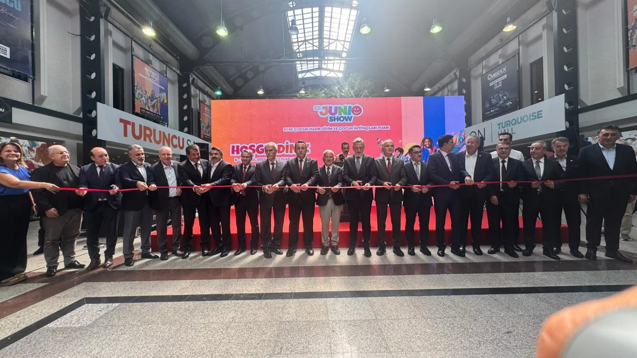 Bursa'da dev buluşma! 33 &uuml;lkeden sekt&ouml;r&uuml;n liderleri aynı &ccedil;atı altında toplandı...