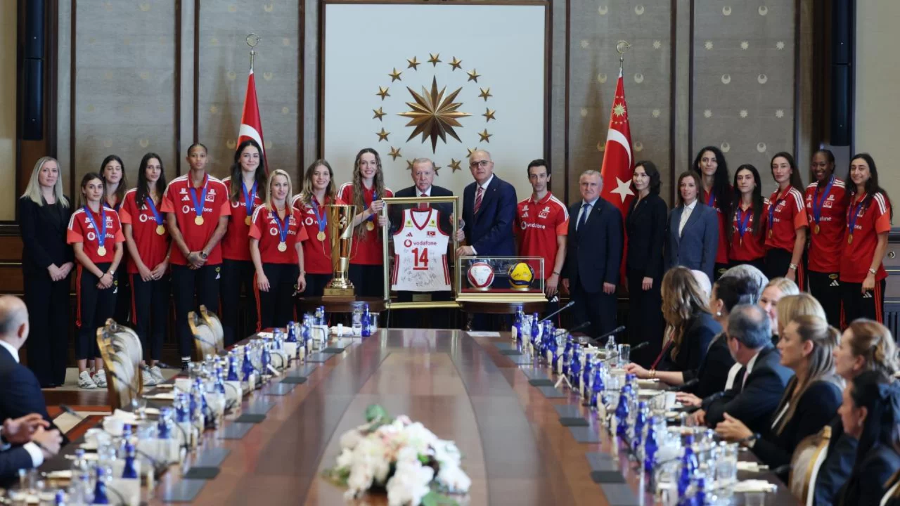 Cumhurbaşkanı Erdoğan Filenin Sultanları'nı kabul etti