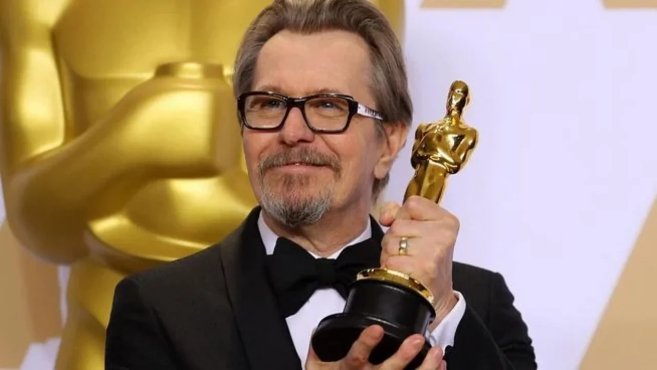 Gary Oldman'dan James Bond itirafı: Yeni 007 se&ccedil;ildi mi? &Uuml;nl&uuml; oyuncudan dikkat &ccedil;eken s&ouml;zler