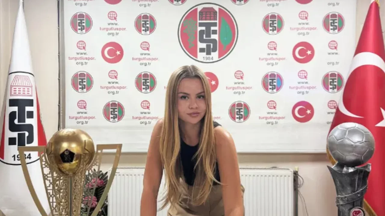 Turgutluspor'dan tarihi imza! 22 yaşındaki Zeynep Mestan teknik direktör oldu  