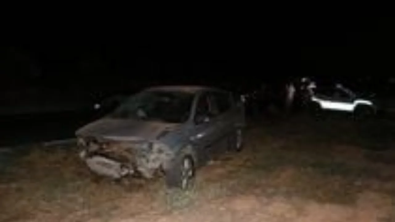 Kilis'te otomobil ile motosiklet &ccedil;arpıştı, 2 kişi yaralandı