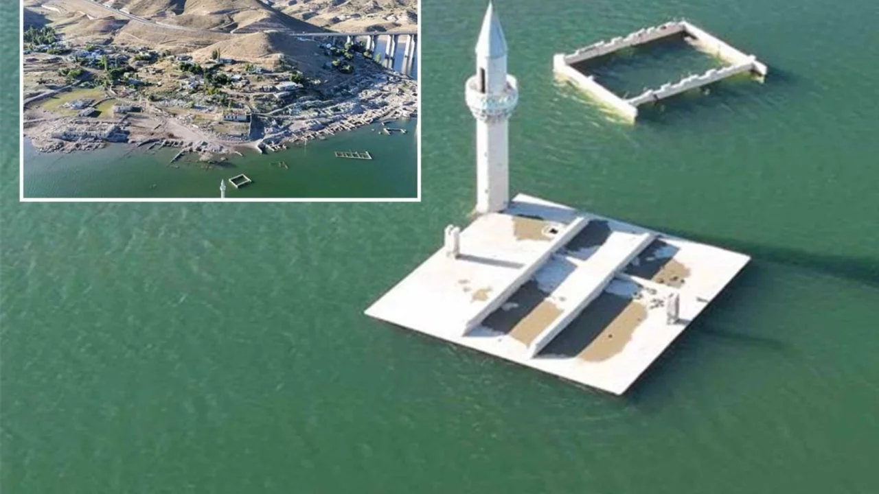 Bir şehir bunu konuşuyor! Baraj &ccedil;ekildi, k&ouml;y ortaya &ccedil;ıktı