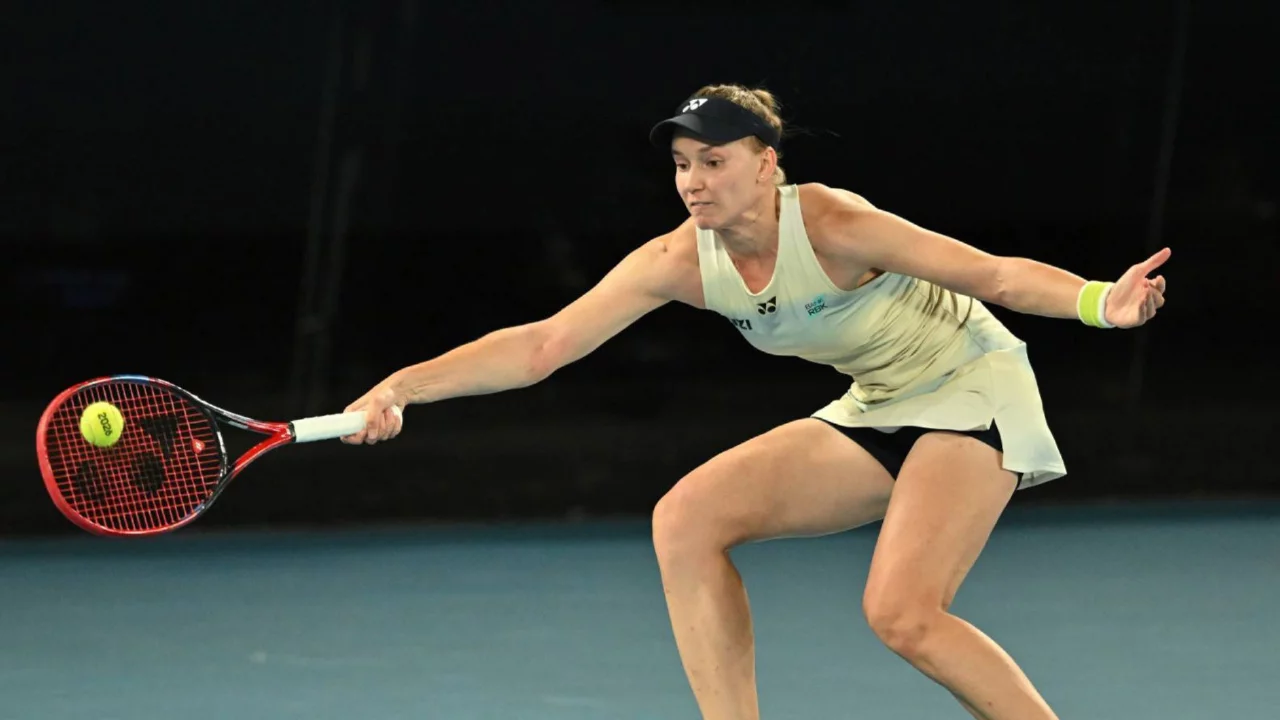 Elena Rybakina, Zheng'i devirerek ABD A&ccedil;ık'ta yarı finale &ccedil;ıktı