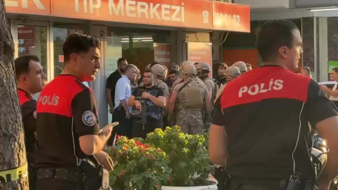 İzmir'de bankada rehine alarmı: Silahı alıp 5 kişiyi rehin almıştı