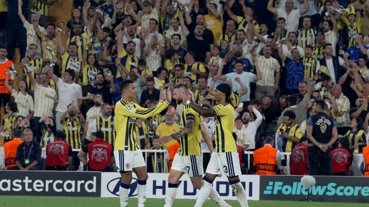 Fenerbah&ccedil;e Şampiyonlar Ligi'ne puanla başladı...