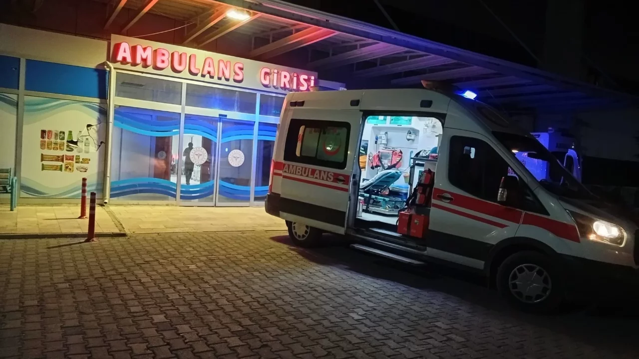 Adıyaman'da aile i&ccedil;i tartışma kanlı bitti: Babasını defalarca bı&ccedil;akladı