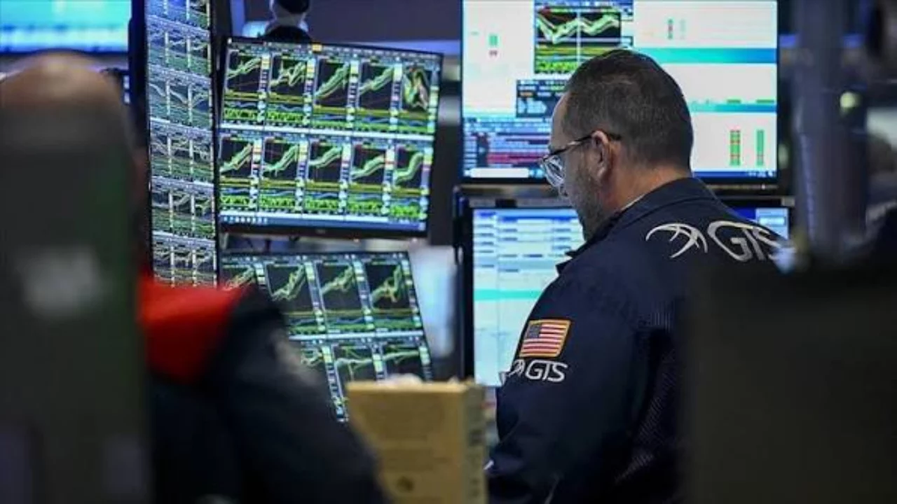 New York borsasında petrol baskısı: Endeksler g&uuml;n&uuml; d&uuml;ş&uuml;şle tamamladı