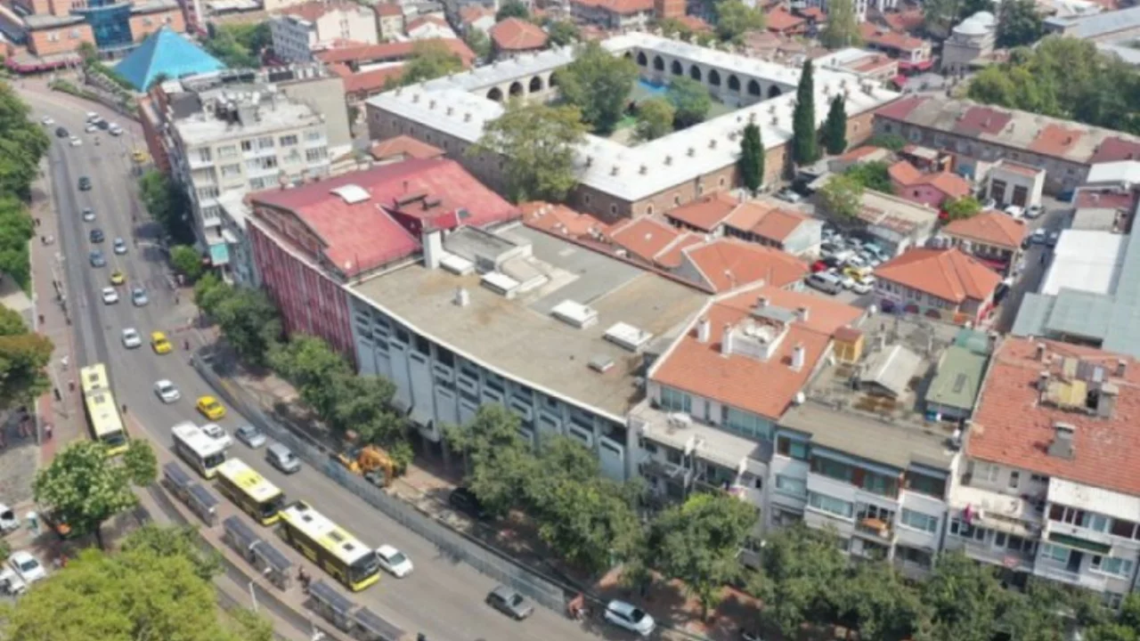 Bursa'da Artık Olmayan 10 Bina! Bir Zamanlar Şehrin İ&ccedil;indeydi