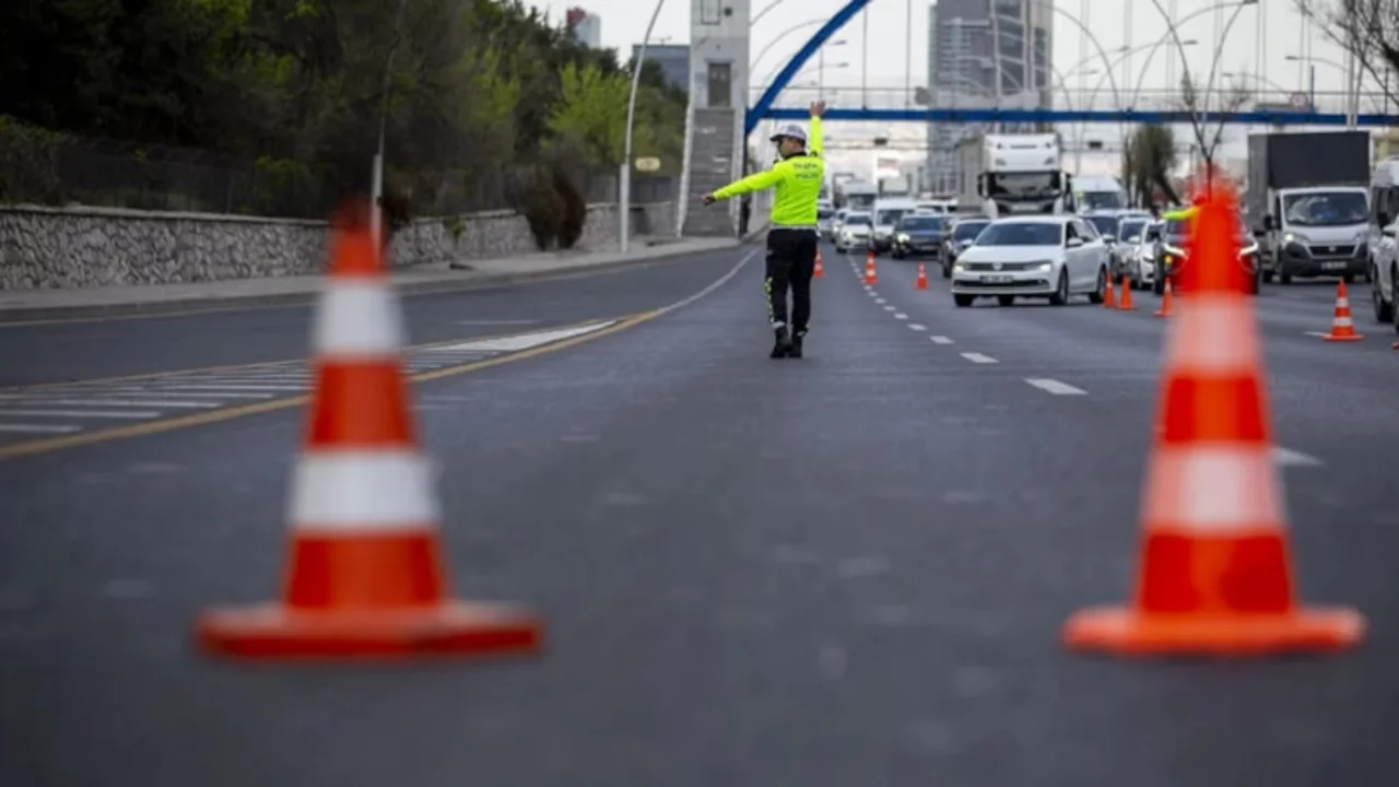 İstanbul'da bu yollar trafiğe kapatılacak!