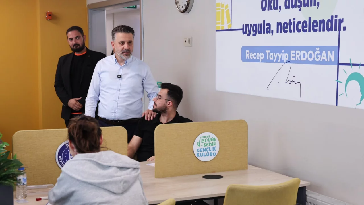 Büyükşehir'den 2 bin 500 adaya KPSS provası