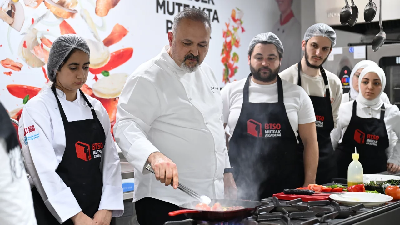 BTSO Mutfak Akademi'den Girişimciliğe A&ccedil;ılan Kapı