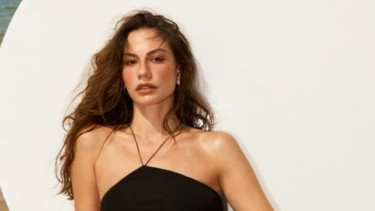 Demet Özdemir'den şaşırtan imaj değişikliği! Uzun saçlarına veda etti