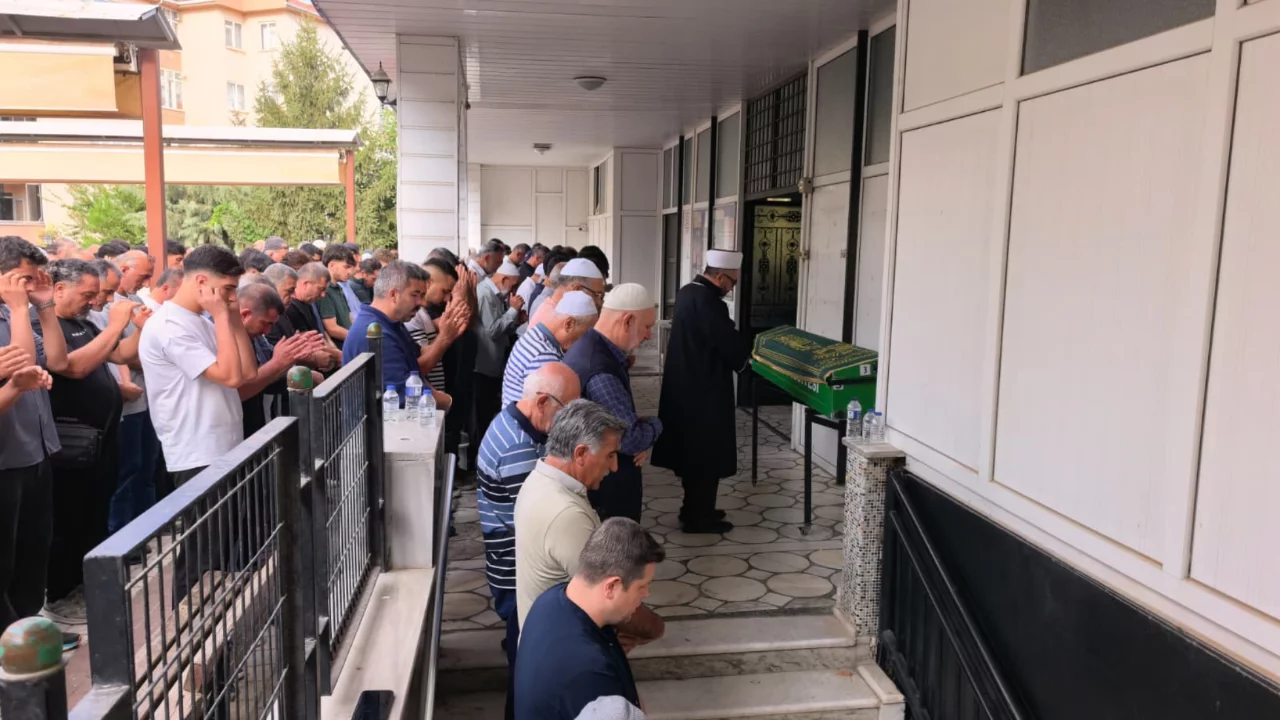 Bursa'da feci kazada can veren 2 gen&ccedil; toprağa verildi!