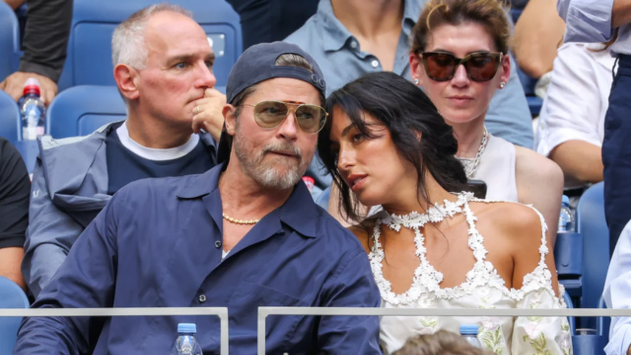 Brad Pitt ve Ines de Ramon ABD A&ccedil;ık'ta aşklarını gizleyemedi! Trib&uuml;nde samimi anlar