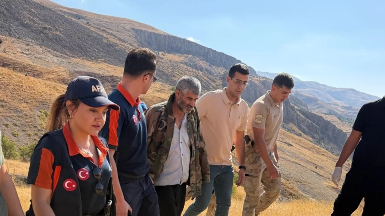 Siirt'te kaybolan 2 kişi ekiplerin çalışmasıyla bulundu