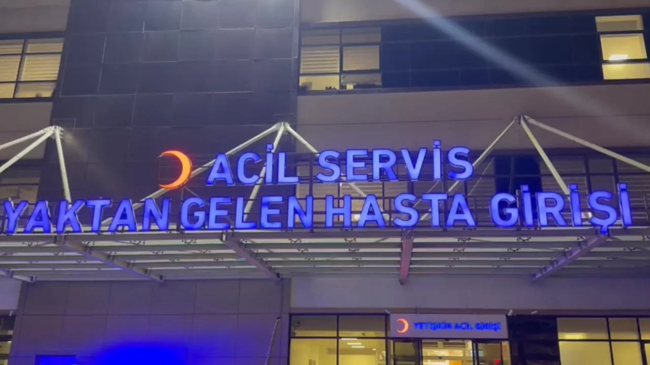 Aile faciası! Demir sopayla saldırdığı amcasını katletti, yengesi ağır yaralı...