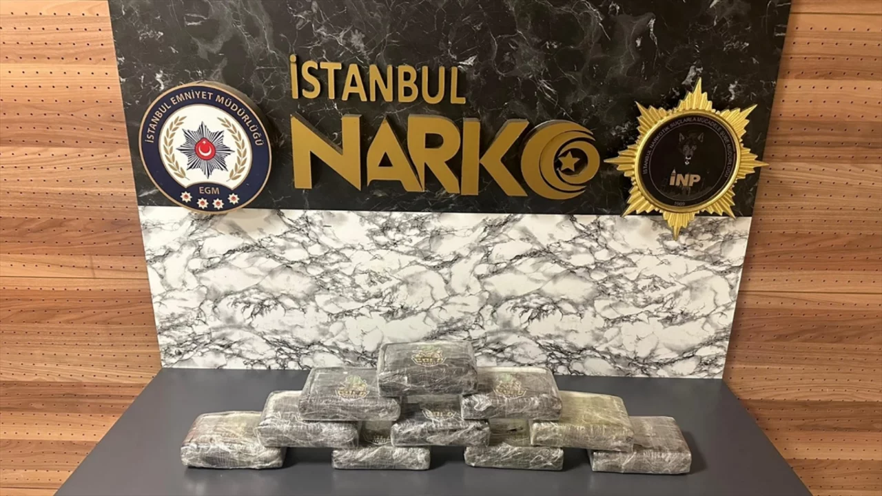 11 kilo 500 gram kokain ele ge&ccedil;irildi! Operasyonda 2 ş&uuml;pheli g&ouml;zaltında