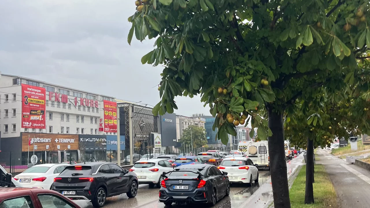 Bursa'da kentin rengi bir anda değişti!