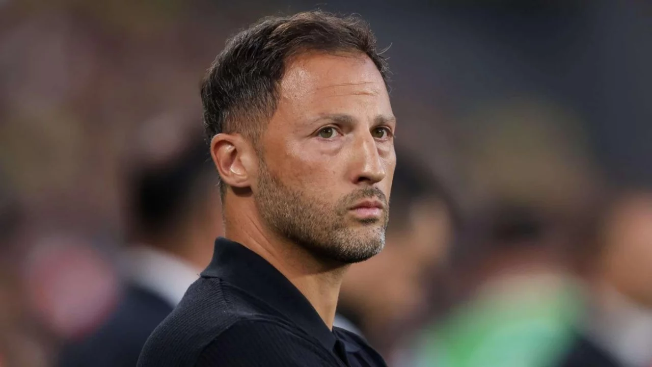 Fenerbah&ccedil;e'nin eski hocası kabusu yaşıyor! 4 haftada 1 puan