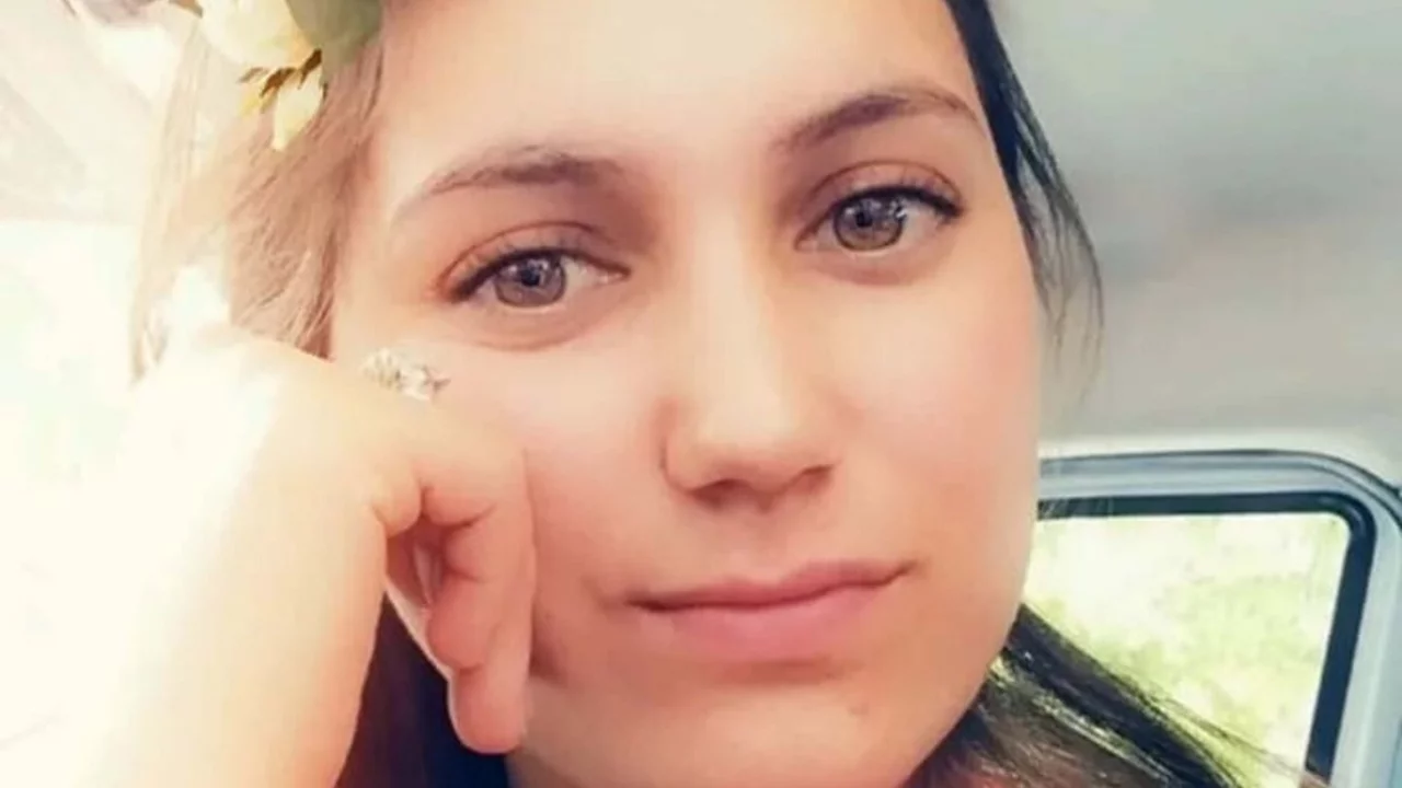 Eşini &ouml;ld&uuml;rd&uuml;, yanındaki teyzesini ağır yaraladı
