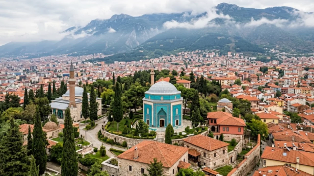 Bursa'nın En İlgin&ccedil; 5 T&uuml;rbesi: Hikayelerini Duyunca &Ccedil;ok Şaşıracaksınız!