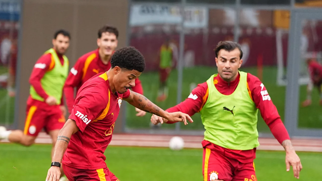 Galatasaray'da Trabzonspor ma&ccedil;ı hazırlıkları s&uuml;r&uuml;yor