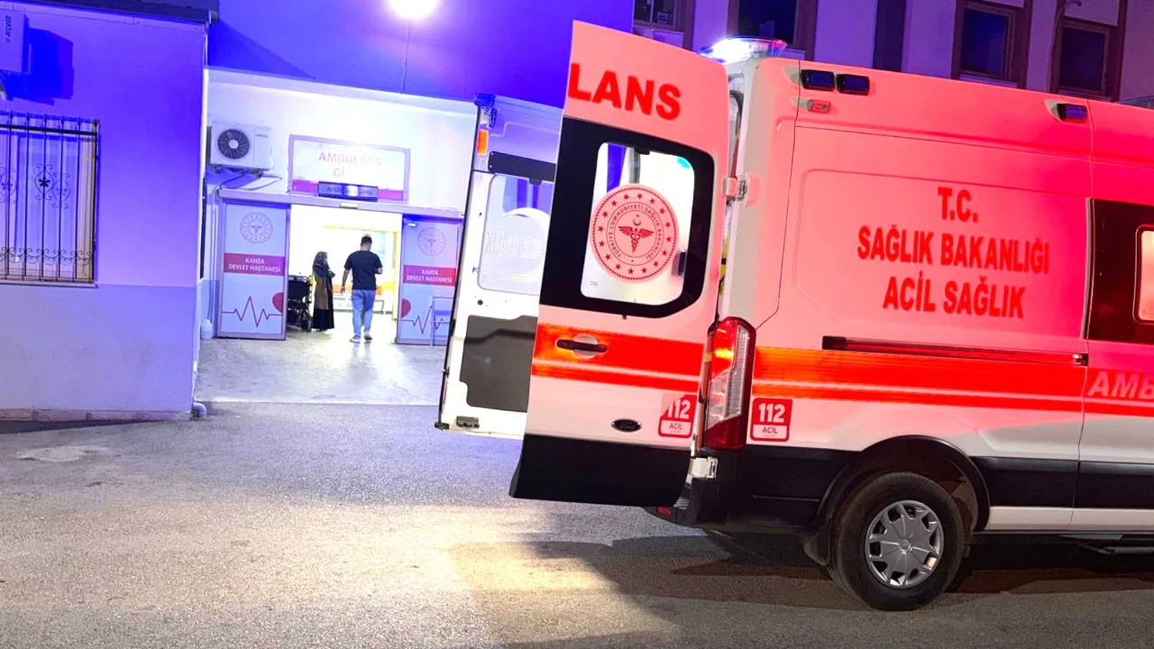 Adıyaman'da t&uuml;t&uuml;n tarlasında acı olay: Trakt&ouml;rden d&uuml;şen iş&ccedil;i yaşamını yitirdi