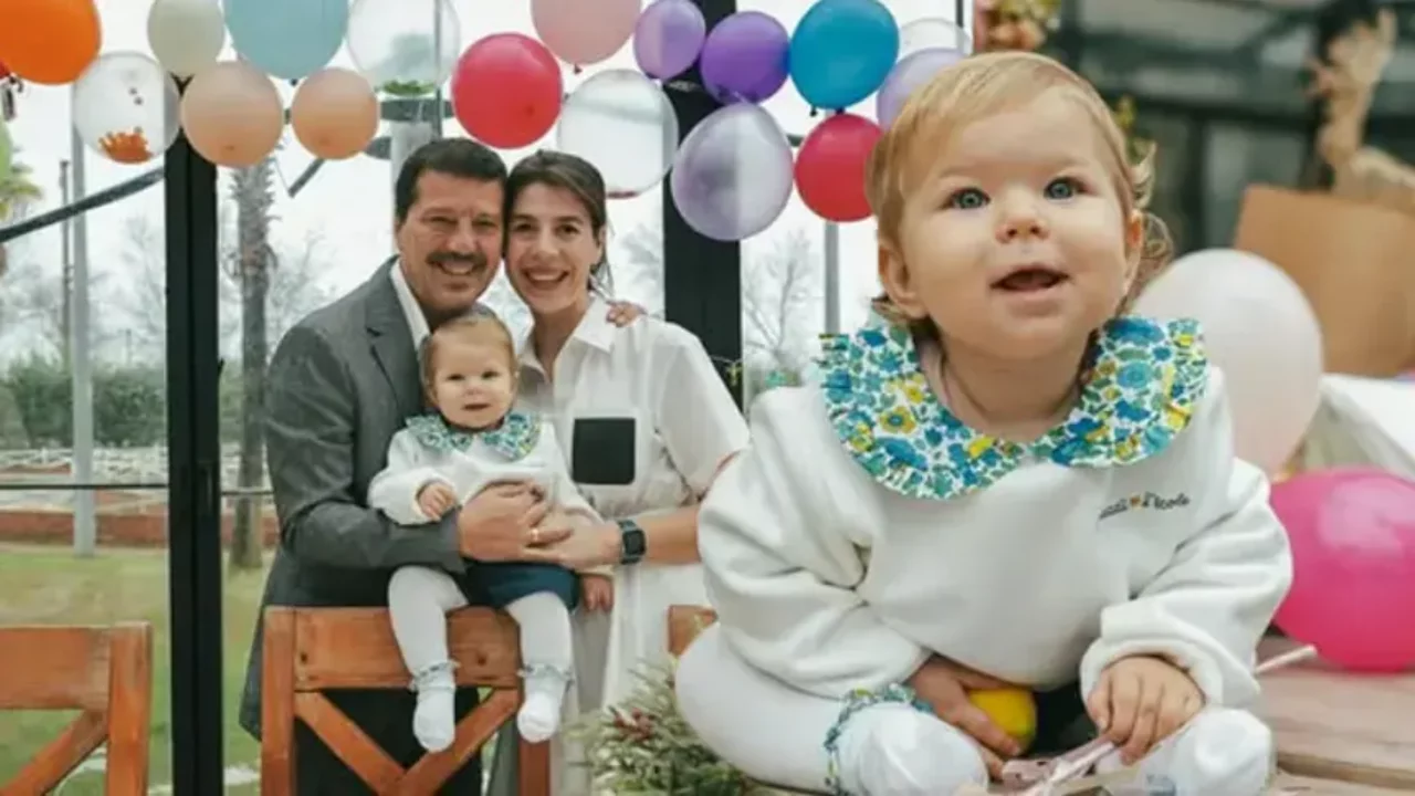 İlker Aksum'un kızı Lila yine g&uuml;ndemde! Dondurma keyfi sosyal medyayı g&uuml;l&uuml;msetti