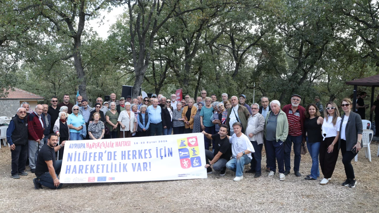 Nilüfer'de huzurevi sakinleri yaza piknikle veda etti