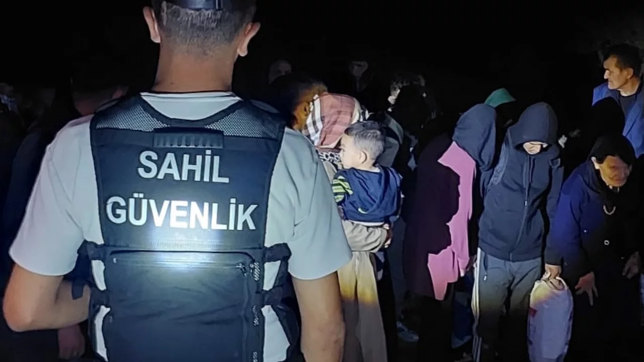 Çanakkale'de düzensiz göçmen operasyonu: 7'si çocuk 29 kişi yakalandı