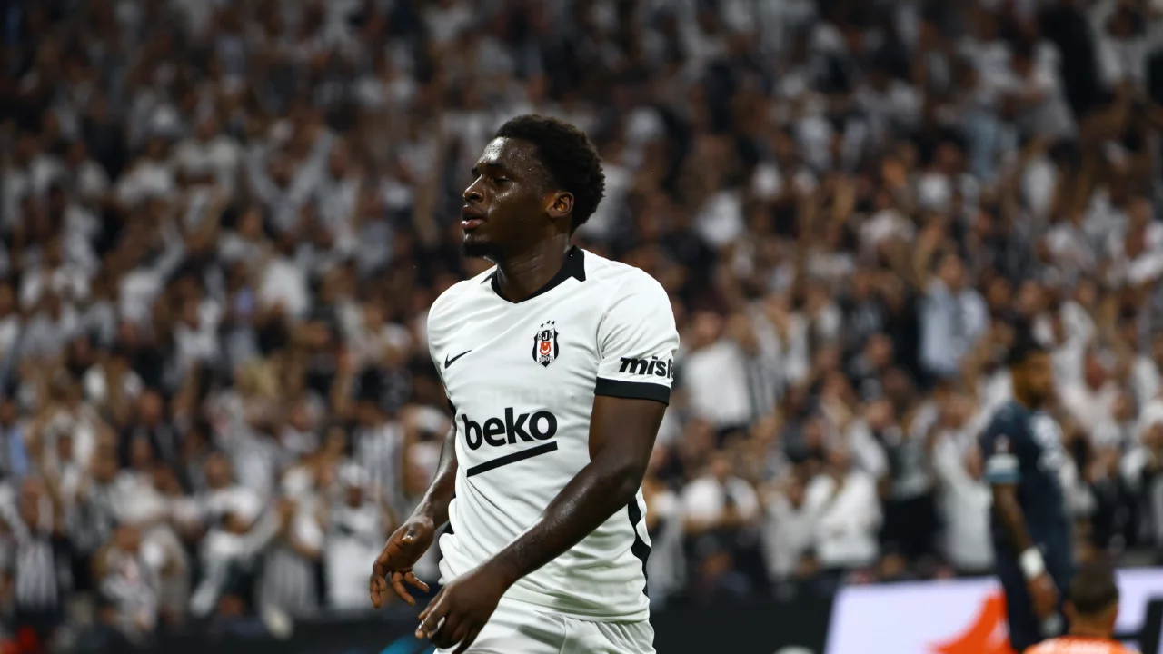 Beşiktaş'ta Ernest Poku ilk gol&uuml;n&uuml; attı