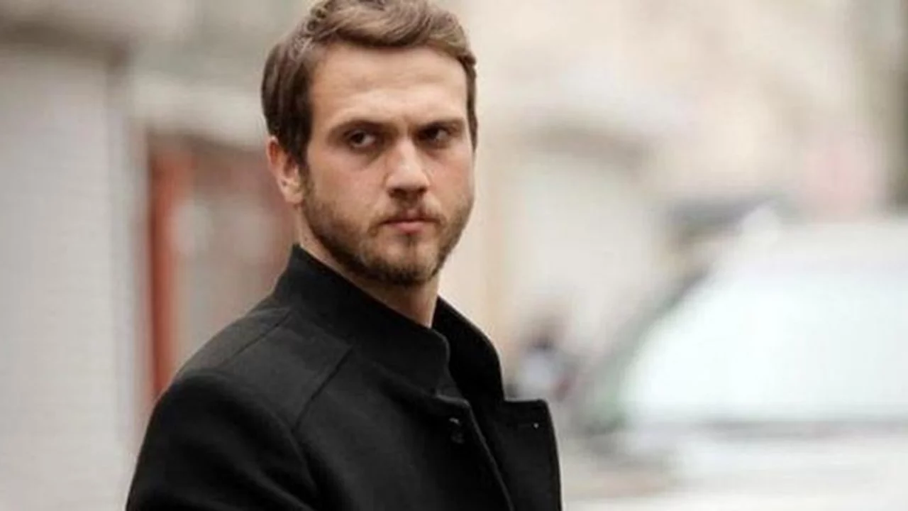 Aras Bulut İynemli neden g&ouml;zaltına alındı? SON DAKİKA! Aras Bulut İynemli kimdir, ka&ccedil; yaşında, nereli, hangi dizilerde oynadı?