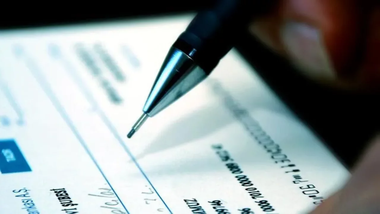 Bankalarda 7,4 trilyon TL'lik &ccedil;ek hareketliliği! Bursa'daki tablo dikkat &ccedil;ekti...