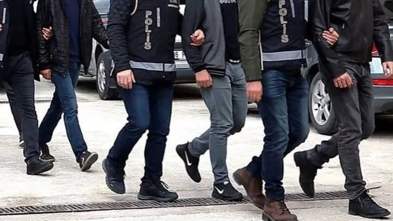 Bursa dahil 6 ilde yasa dışı bahis ağına darbe! Milyarlarca liralık para hareketliliği tespit edildi