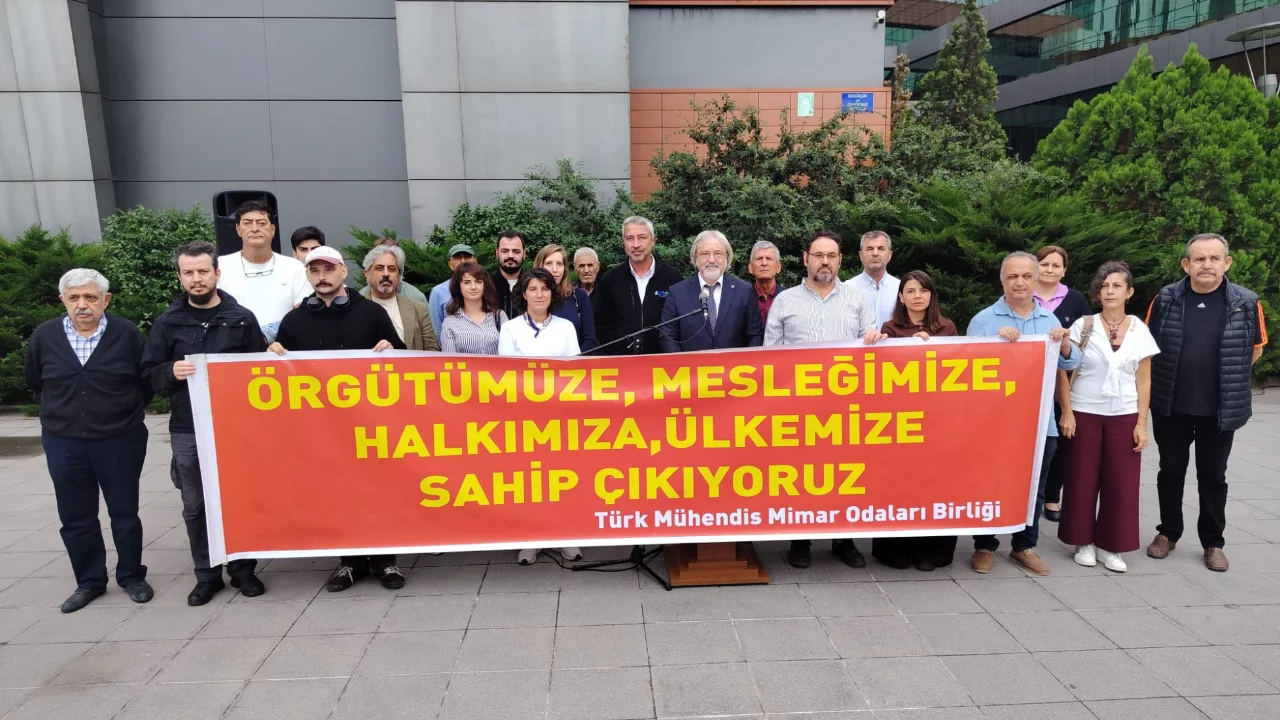 Bursa'da m&uuml;hendis, mimar ve şehir plancılarından 19 Eyl&uuml;l mesajı