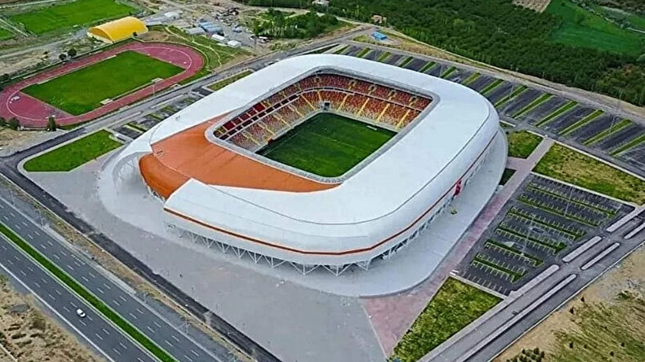 TFF resmen k&uuml;me d&uuml;ş&uuml;rd&uuml;: Rakipleri h&uuml;kmen galip sayılacak