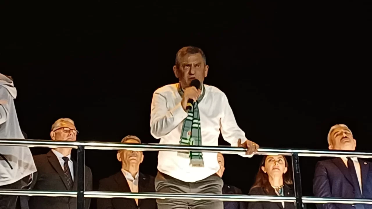 Özgür Özel Bursa'da özelleştirme kararlarını gündeme taşıdı 