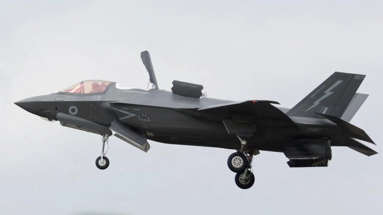 Almanya ilk F-35 savaş u&ccedil;ağını ABD'de teslim aldı
