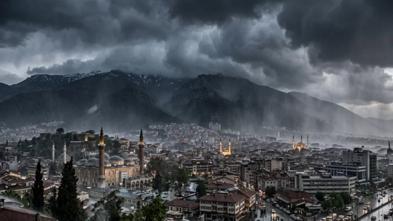 Bursa'da hava sıcaklıkları sert d&uuml;ş&uuml;yor! İşte t&uuml;m detaylar...