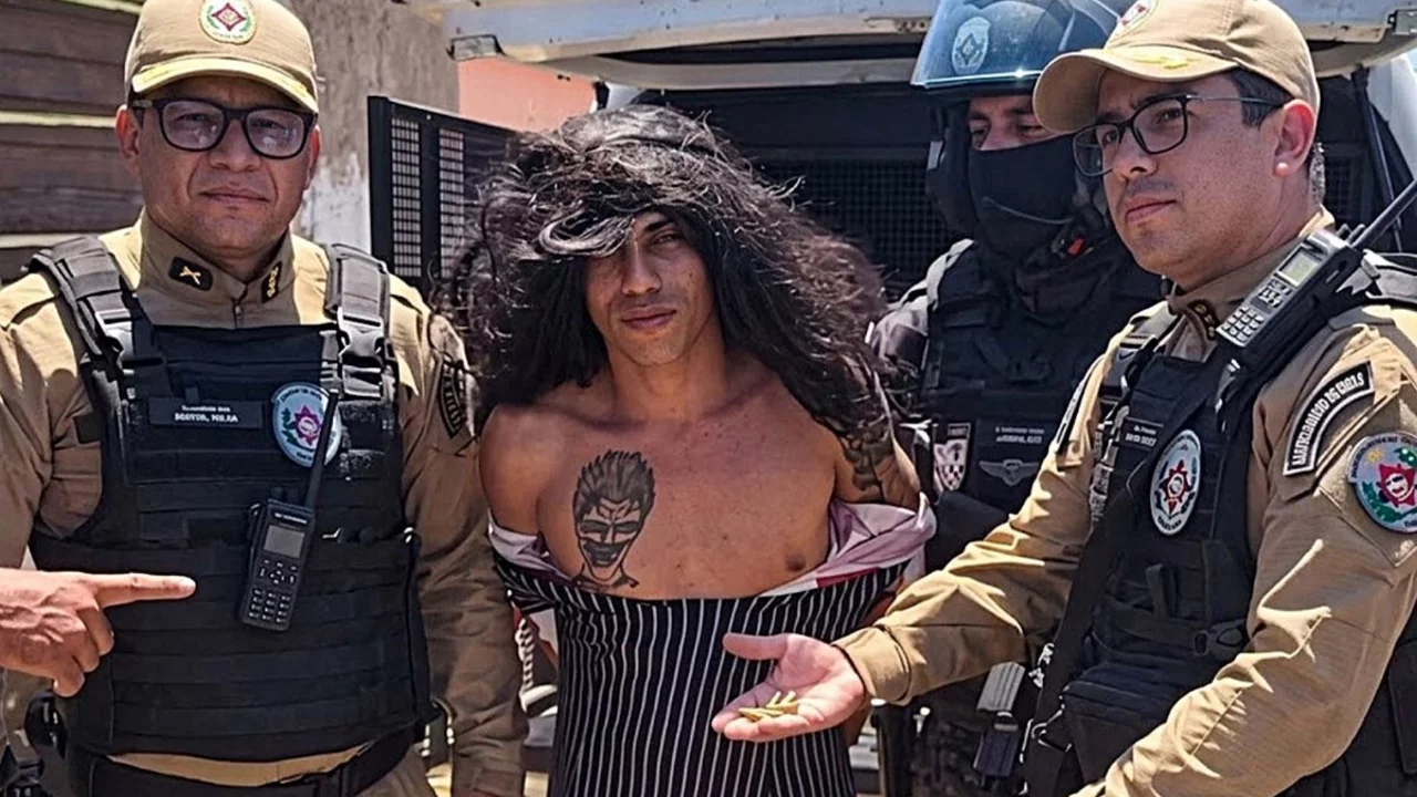Brezilya'da 16 cinayetin şüphelisi, kadın kılığında kucağında çocukla yakalandı