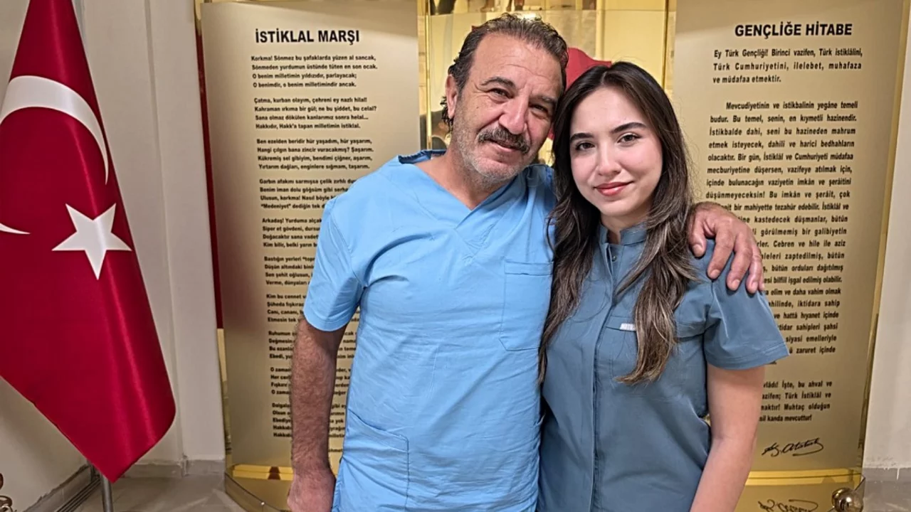Doğduğu hastaneye doktor olarak d&ouml;nd&uuml;! Babasıyla aynı hastanede g&ouml;rev yapacak
